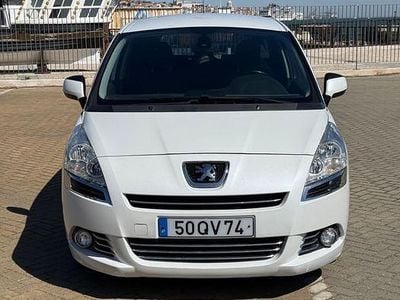 Usado 2011 Peugeot 5008 Sedan | € 7.950 (Caro)