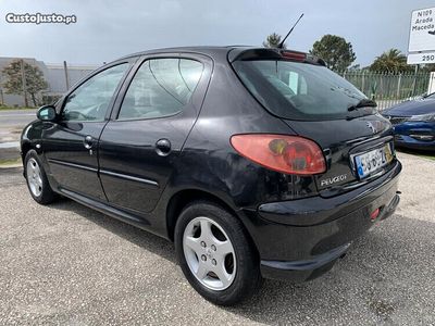 usado Peugeot 206 1.1 Black & Silver