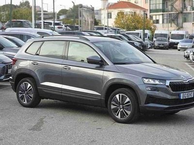 Cinzento Usado 2025 Skoda Karoq Selection SUV | € 26.990