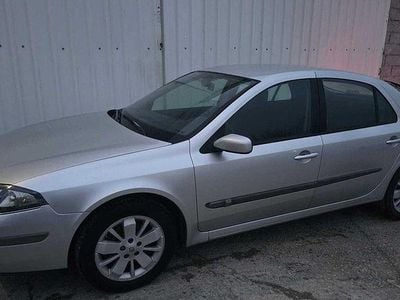 Usado 2005 Renault Laguna II Sedan | € 2.900 (Preço justo)