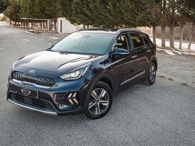 Usado Kia Niro 141 HP (103 kW) 2021 Azul SUV
