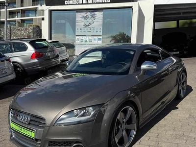 Cinzento Usado 2010 Audi TT | € 22.900