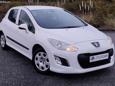 Branco Usado 2011 Peugeot 308 Citadino | € 9.500 (Preço justo)