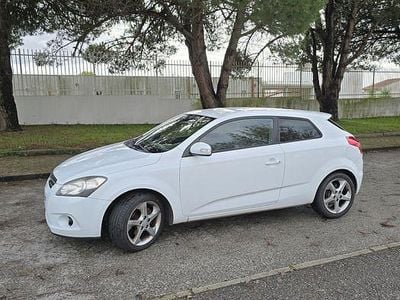 Usado 2010 Kia Ceed Citadino | € 6.000 (Preço justo)