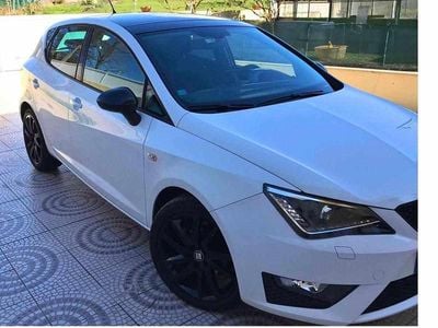 Branco Usado 2015 Seat Ibiza Citadino | € 9.500 (Preço justo)