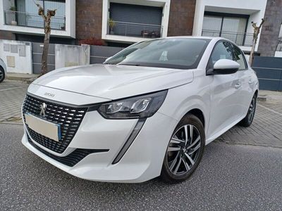 usado Peugeot 208 Allure