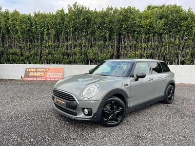 Usado Mini Clubman 102 HP (75 kW) 2018 Cinzento Carrinha