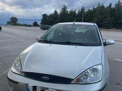 Usado 2002 Ford Focus Sedan | € 1.800 (Preço elevado)