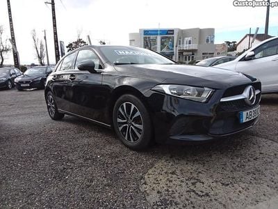 Usado Mercedes A180 Style 116 HP (85 kW) 2020 Preto Citadino