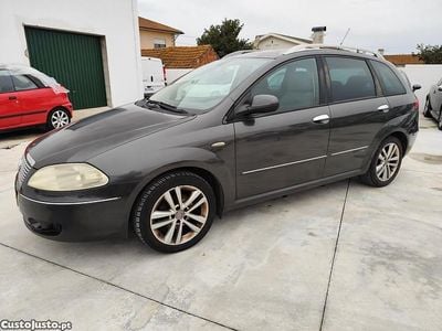 Cinza Usado 2007 Fiat Croma Carrinha | € 3.999