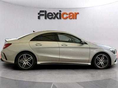 Cinza Usado 2018 Mercedes CLA180 AMG line Sedan | € 25.990 (Preço justo)