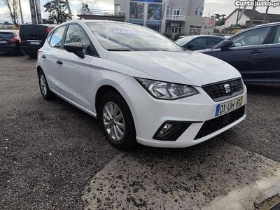 Branco Usado 2018 Seat Ibiza Reference Citadino | € 10.900 (Bom preço)
