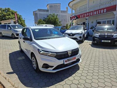 Branco Usado 2022 Dacia Sandero Essentiel Citadino | € 13.990 (Preço justo)
