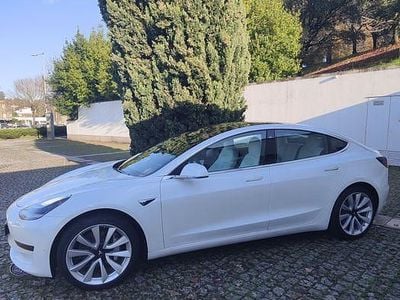 Usado 2020 Tesla Model 3 Standard Range Plus Sedan | € 21.950 (Preço justo)