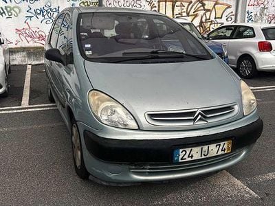 Usado 2000 Citroën Xsara Picasso Monovolume | € 1.400