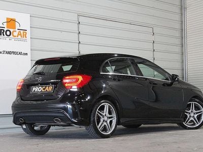 Usado Mercedes A180 AMG line 109 HP (80 kW) 2015 Preto