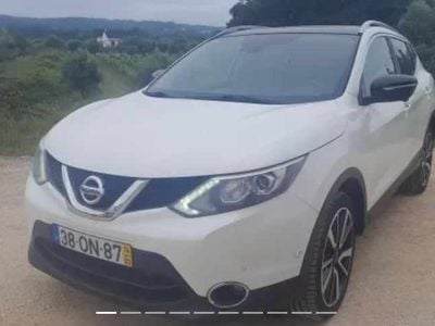 Usado Nissan Qashqai Tekna 130 HP (95 kW) 2014 Branco SUV
