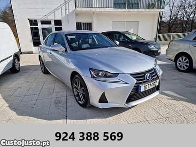 Cinza Usado 2017 Lexus IS300h Executive Line Sedan | € 19.900