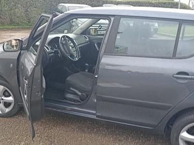 Cinza Usado 2008 Skoda Fabia Sedan | € 4.990 (Preço justo)