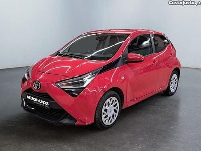 Usado Toyota Aygo X-play 72 HP (52 kW) 2019 Vermelho Citadino