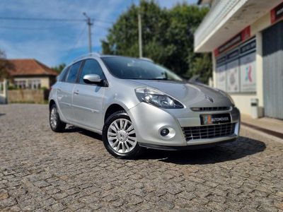 Cinza Usado 2011 Renault Clio GrandTour Dynamique Carrinha | € 5.750