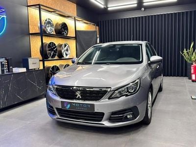Cinza Usado 2018 Peugeot 308 Active | € 15.800 (Preço elevado)