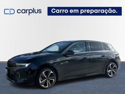 Usado Opel Astra Edition 180 HP (132 kW) 2022 Preto
