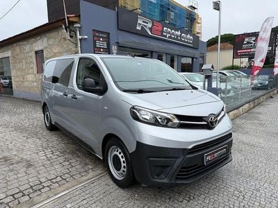 Usado Toyota Proace 115 HP (84 kW) 2018 Cinza Monovolume