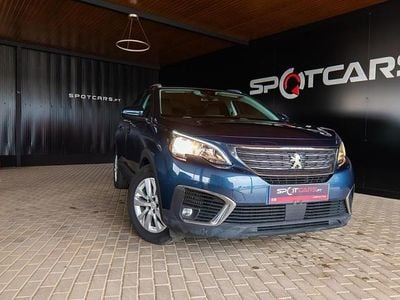 Azul Usado 2019 Peugeot 5008 Active Monovolume | € 21.490 (Preço justo)