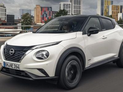Usado Nissan Juke N-Connecta 143 HP (105 kW) 2022 Cinzento SUV