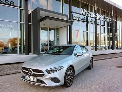 Usado Mercedes A250 Advanced 218 HP (160 kW) 2024 Cinzento hightech Citadino