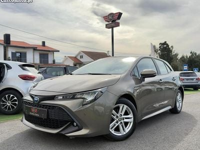 Usado Toyota Corolla Comfort 122 HP (89 kW) 2021 Cinza Sedan