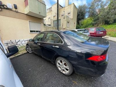 Usado 2004 Honda Accord Sedan | € 3.600