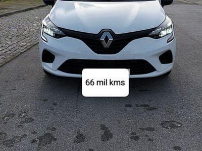 Usado 2022 Renault Clio V Sedan | € 13.500 (Super Preço)