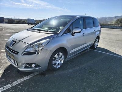 Usado Peugeot 5008 Business-Line 135 HP (99 kW) 2013 Monovolume