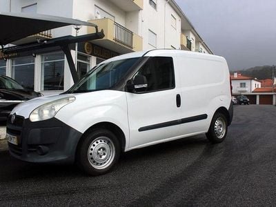 Usado Fiat Doblò 90 HP (66 kW) 2014 Branco Monovolume