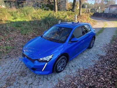 Peugeot e-208