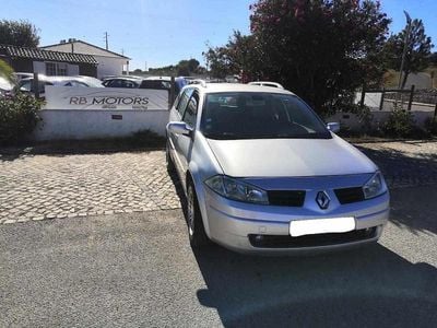 Cinzento Usado 2007 Renault Mégane II Carrinha | € 4.999