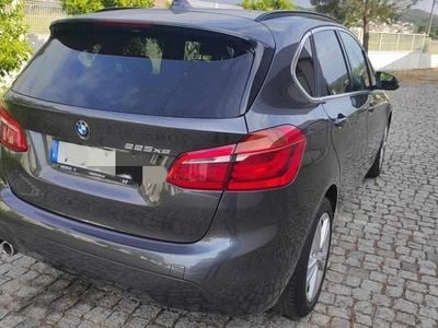 BMW 225