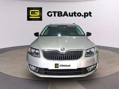 Cinza Usado 2014 Skoda Octavia Active Carrinha | € 12.900 (Caro)