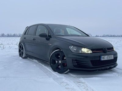 Usado 2016 VW Golf VII GTI Sedan | € 14.000