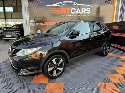 Usado Nissan Qashqai Premium Edition 109 HP (80 kW) 2015 Preto SUV