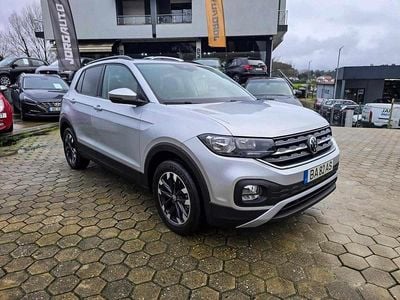Usado VW T-Cross Life 110 HP (80 kW) 2023 Cinza SUV