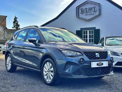 Usado Seat Arona 95 HP (69 kW) 2023 Cinzento SUV