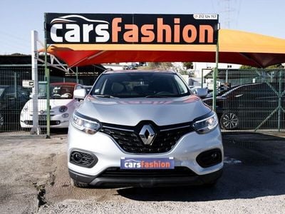 Usado Renault Kadjar Intens 115 HP (84 kW) 2020 Cinzento SUV