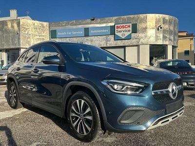Usado Mercedes GLA250 Style 218 HP (160 kW) 2021 Azul SUV