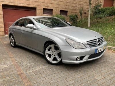 Usado Mercedes CLS320 224 HP (164 kW) 2005 Cinzento Sedan