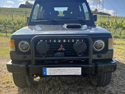 Cinzento Usado 1992 Mitsubishi Pajero SUV | € 4.900