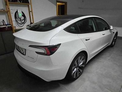 Branco Usado 2024 Tesla Model 3 Sedan | € 35.000 (Preço justo)