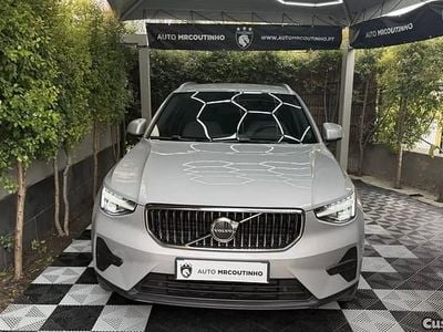 Usado Volvo XC40 R-Design 211 HP (155 kW) 2023 Cinza SUV